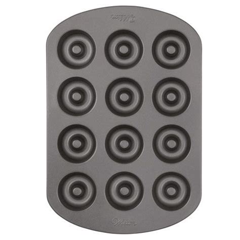 Wilton 12-cavity Mini Donut Pan koop je bij Happy Baking