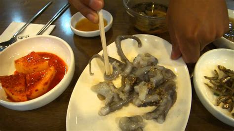 The Global Trip: Eating Live Octopus in Korea - YouTube