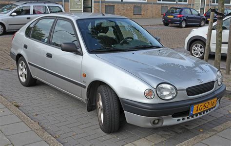 1998 Toyota Corolla 4-Door Sedan CE Automatic