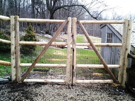 4-Rail Round Rail Gate | WOOD FENCE | Pinterest