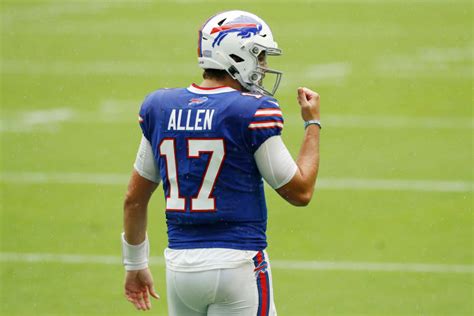 Josh Allen Reveals His 'Unrealistic' Goal For The 2022 Season - The Spun