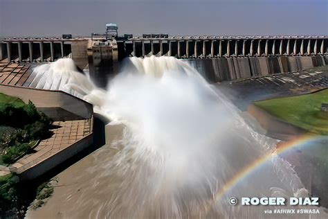 Vaal Dam in Flood 2021 - AfriWX