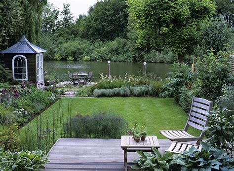 english country garden - Andy Sturgeon Design