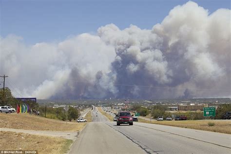 Texas wildfires: Thousands flee as 2 killed and 5000 homes destroyed ...