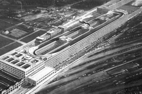 Fiat Lingotto factory rooftop test track - Turin