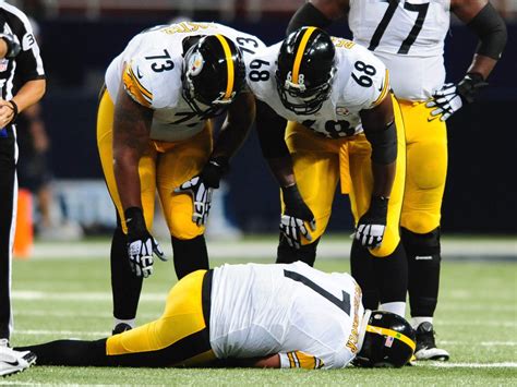 VIDEO: Ben Roethlisberger knocked out of game with scary looking knee ...