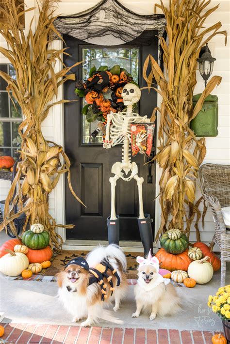 Halloween Decor Ideas: 13 Fun Halloween Porch and Door Decor Ideas | Home Stories A to Z