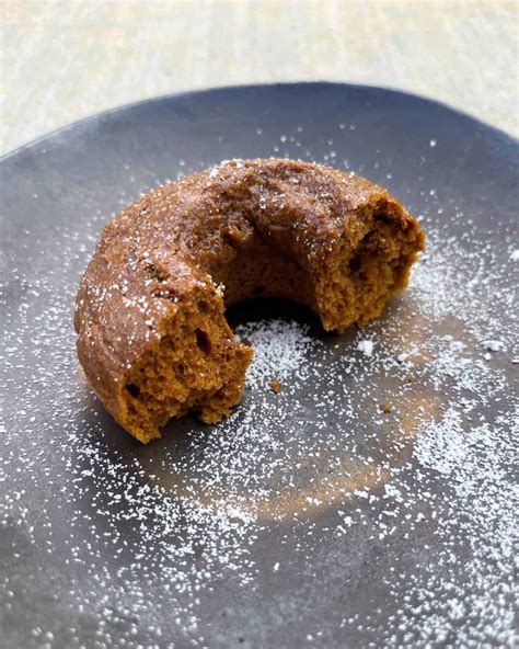 3-Ingredient Baked Pumpkin Spice Latte Donuts (Cake Mix ...