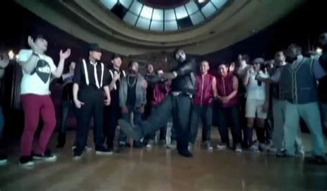 Metro Station - Shake It Official Music Video - YouTube