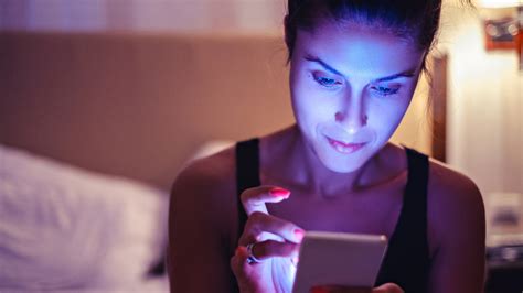 How Blue Light From Phones and Computers Damages Skin — Derm Insight | Allure