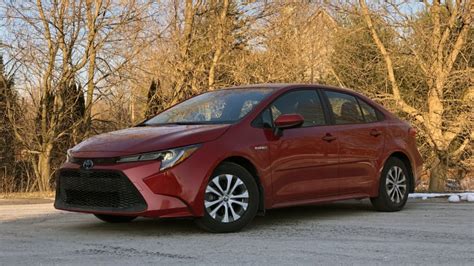 2020 Toyota Corolla Hybrid Drivers' Notes | Fuel economy, design, tech ...