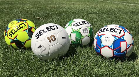 SELECT Soccer Balls - What's New For 2018? | Soccer Cleats 101