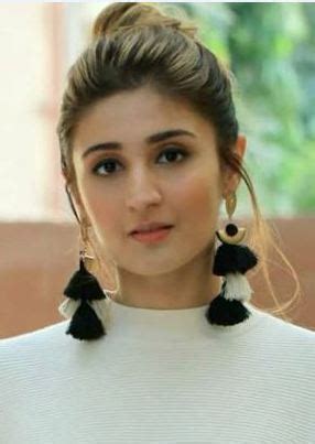 Vaaste Song Cast: Dhvani Bhanushali, Nikhil D'Souza - Songscastpedia