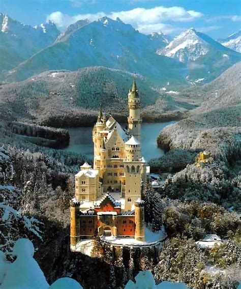 Neuschwanstein Castle, royal palace in the Bavarian Alps of Germany - Pixdaus | Neuschwanstein ...