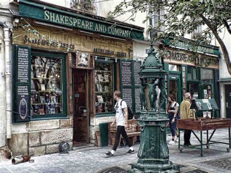 Shakespeare and Company, Paris, France | Beyond the Lamp Post | Literary Travel & World Literature