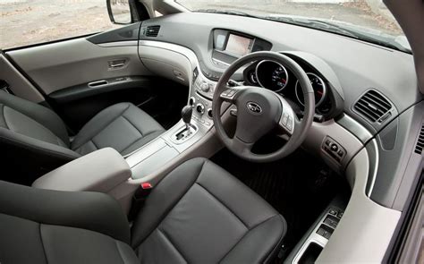 Subaru tribeca interior photos