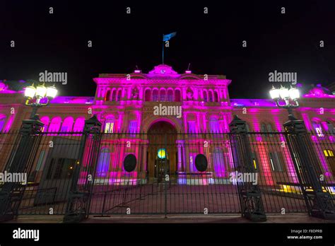 La Casa Rosada at night in Buenos Aires. Argentina Stock Photo - Alamy