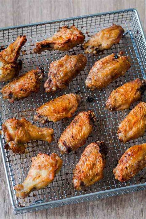 Air Fryer Chicken Wings (Extra Crispy!) - NatashasKitchen.com