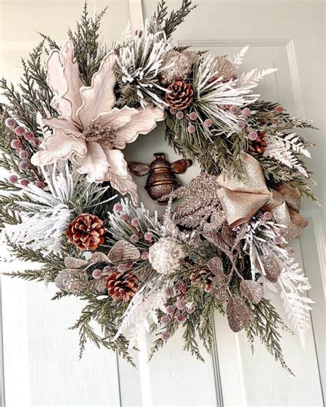 Christmas Wreath With Gold and White Foliage - Soul & Lane