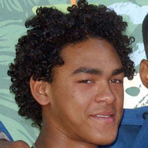 Trey Smith - Bio, Facts, Family | Famous Birthdays