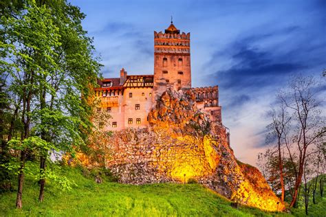 DRACULA CASTLE TOUR | Bucharest City Tales