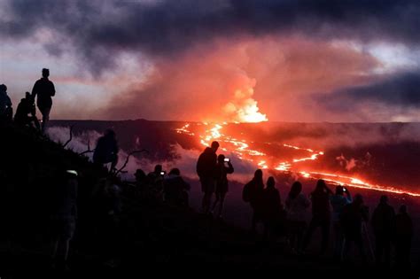 Hooked on Volcanoes? Tourists Vie to Catch Iceland’s Eruptions