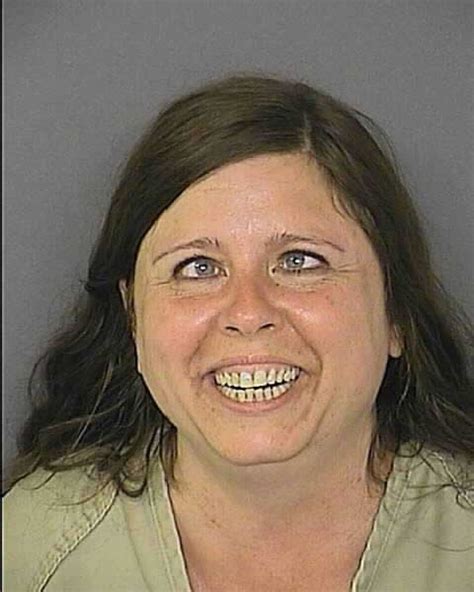 The 30 Funniest Mugshot Faces Ever | Funny mugshots, Funny photos of ...