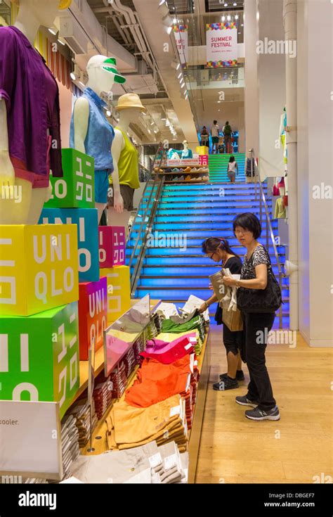 Shopping in the Uniqlo store, New York, USA Stock Photo - Alamy