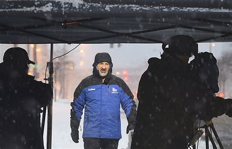 The Weather Channel’s Jim Cantore in Buffalo, marvels at thundersnow ...