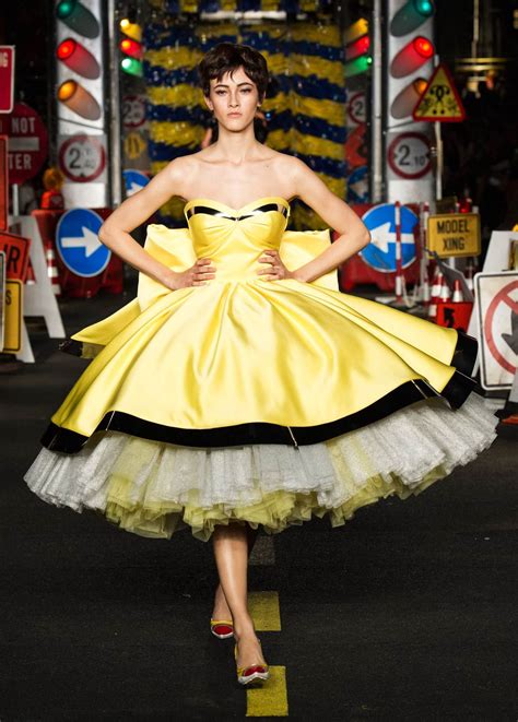 Moschino Spring/Summer 2016 – see more on www.moschino.com | Roll dress, Petticoat dress, Girls ...