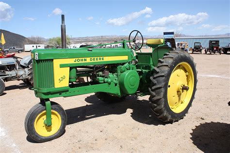 John Deere 520: Specs, Engine, Transmission, Dimensions