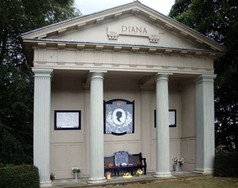 Princess Diana Grave Memorial - Scuplted By Neil Simmons Sculptor