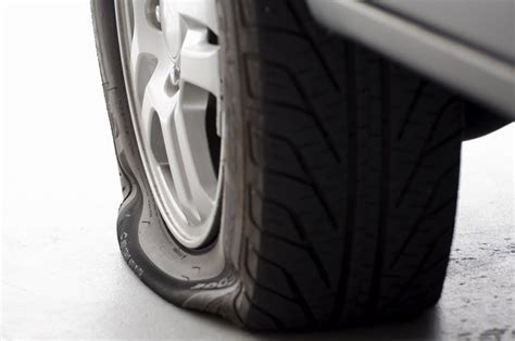 Run Flat Tires: Pros and Cons - CARFAX