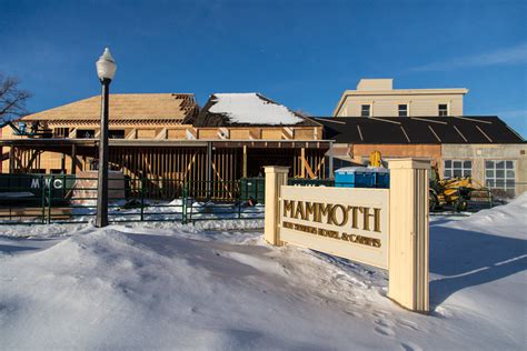 Mammoth Hot Springs Hotel and Cabins – Yellowstone Reservations