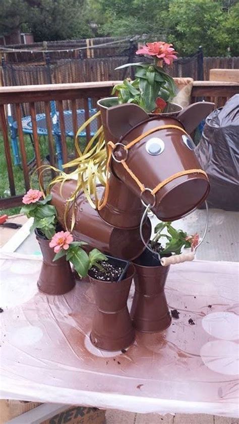 DIY Flower Pot Horse | Diy flower pots, Clay flower pots, Flower pot crafts