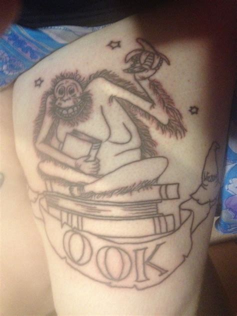 New Librarian tattoo, with bonus Death of Rats tattoo. I'm finally matching (sortof)! : r/discworld