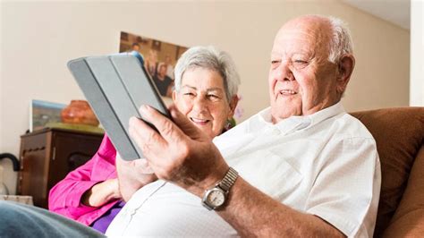 iPad For Seniors - 7 Best Reasons to Get One - iPadZine