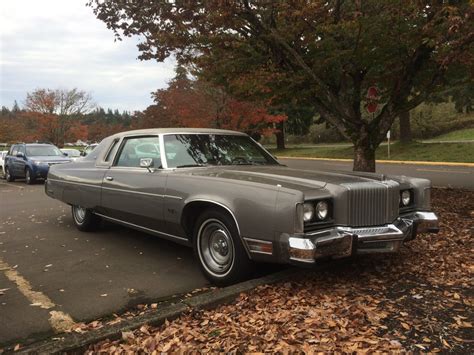 1974 Chrysler New Yorker Brougham