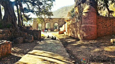 Bhangarh Fort Travel Guide | is it Haunted? Piyush's Experience With Bhangrah Fort