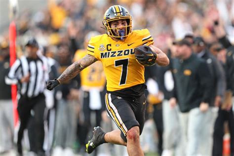 Where do experts have Mizzou football bowling, and who should MU fans ...