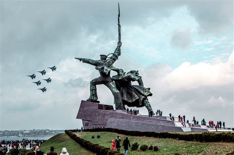 6 of the best Russian war memorials - Russia Beyond