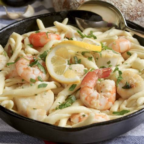 Seafood Pasta with Shrimp and Scallops (and Garlic!) - Christina's Cucina