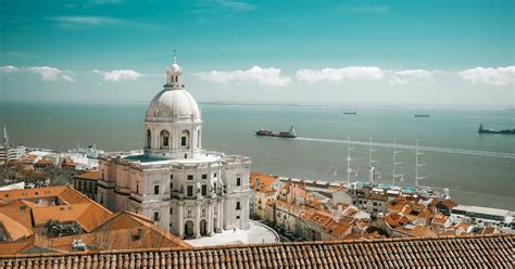 Lisbon's Alfama Walking Tour | musement