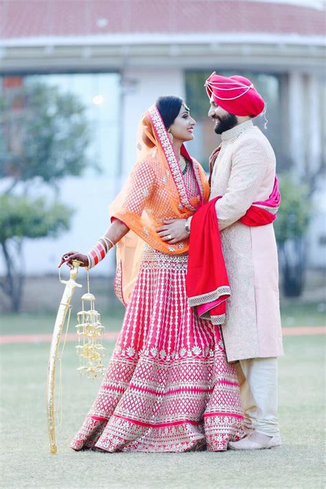 Punjabi wedding/Sikh wedding Punjabi Wedding Couple, Couple Wedding ...