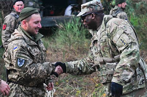 Red Arrow Soldiers in Ukraine for multinational mission > National Guard > Guard News - The ...