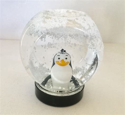 Personalized Snowglobe - Penguin Snow Globes