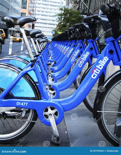 Citi Bike Station Near World Trade Center Site in Lower Manhattan ...