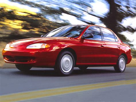 1998 Hyundai Elantra - Specs, Prices, MPG, Reviews & Photos | Cars.com