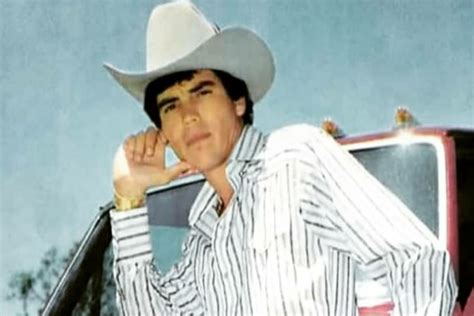 What happened to Chalino Sánchez's wife after her murder?