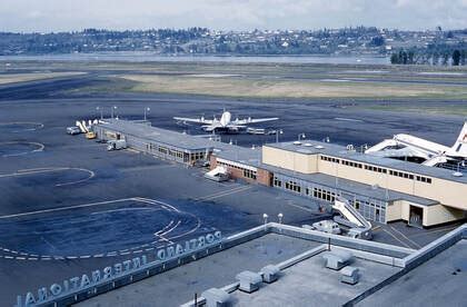 Airport Articles - A VISUAL HISTORY OF THE WORLD'S GREAT AIRPORTS